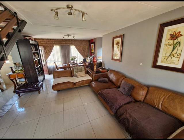 3 BEDROOM TOWNHOUSE FOR SALE IN BROOKLANDS LIFESTYLE ESTATE